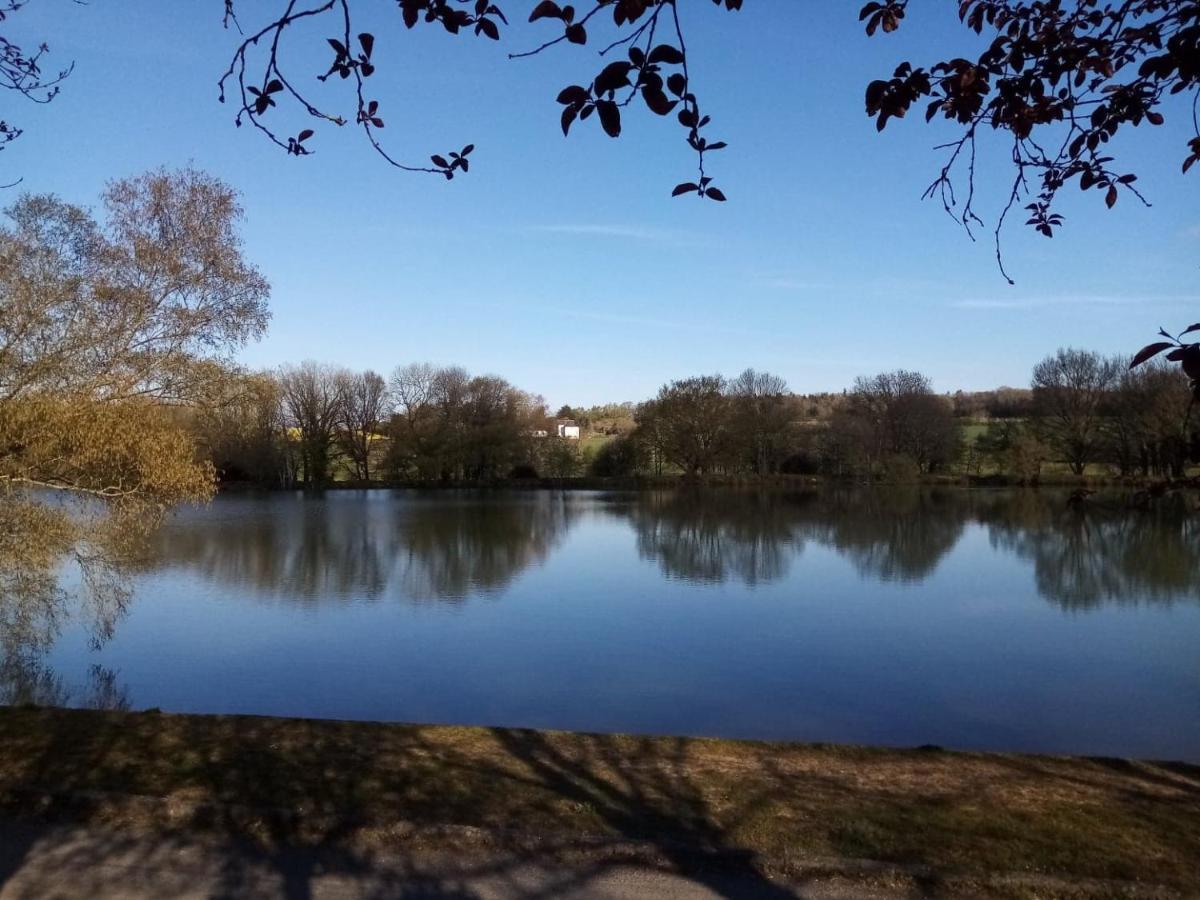 By The Lake Bed and Breakfast La Trinite-Porhoet Esterno foto